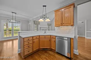 809 Chesapeake Place, Greenville, NC 27858 – photo 14: 21-web-or-mls-IMG_0014