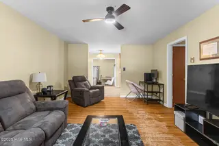 1 Lee Court, Jacksonville, NC 28546 — 3-bedroom home in Windsor Manor, Jacksonville, NC, photo 4 of 26: lee-5
