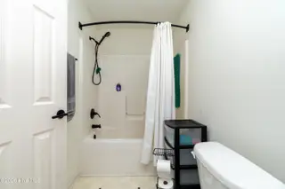 143 Sutton Drive, Elizabeth City, NC 27909 – photo 11: 143 Sutton Drive Bathroom pic 1