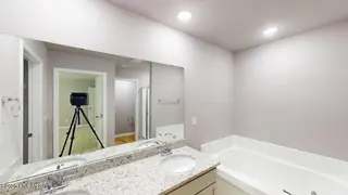 103 Windemere Lane, Goldsboro, NC 27530 – photo 12: Master Bathroom