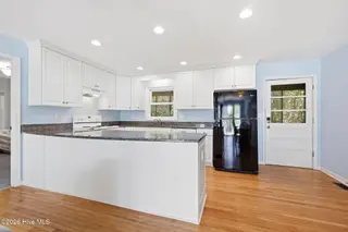 3904 Emerald Drive, Emerald Isle, NC 28594 – photo 16: Kitchen