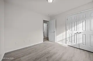 4015 W T Whitehead Drive, Jacksonville, NC 28546 – photo 14: Guest Room