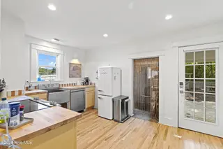 1415 S 3rd Street, Wilmington, NC 28401 – photo 20: 21-web-or-mls-811A4850