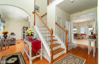106 Bimini Court, Havelock, NC 28532 – photo 4: Stairwell
