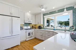 210 Upchurch Drive, Newport, NC 28570 – photo 19: IMG_7865 (1)