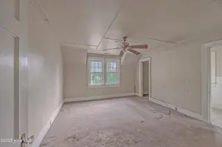 221 W Main Street, Wallace, NC 28466 — 4-bedroom home, Wallace, NC, photo 23 of 26: _K6A6003-HDR (Custom)