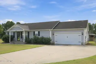 2103 Deerwood Lane, Kinston, NC 28504 – photo 3: 3-web-or-mls-IMG_0099