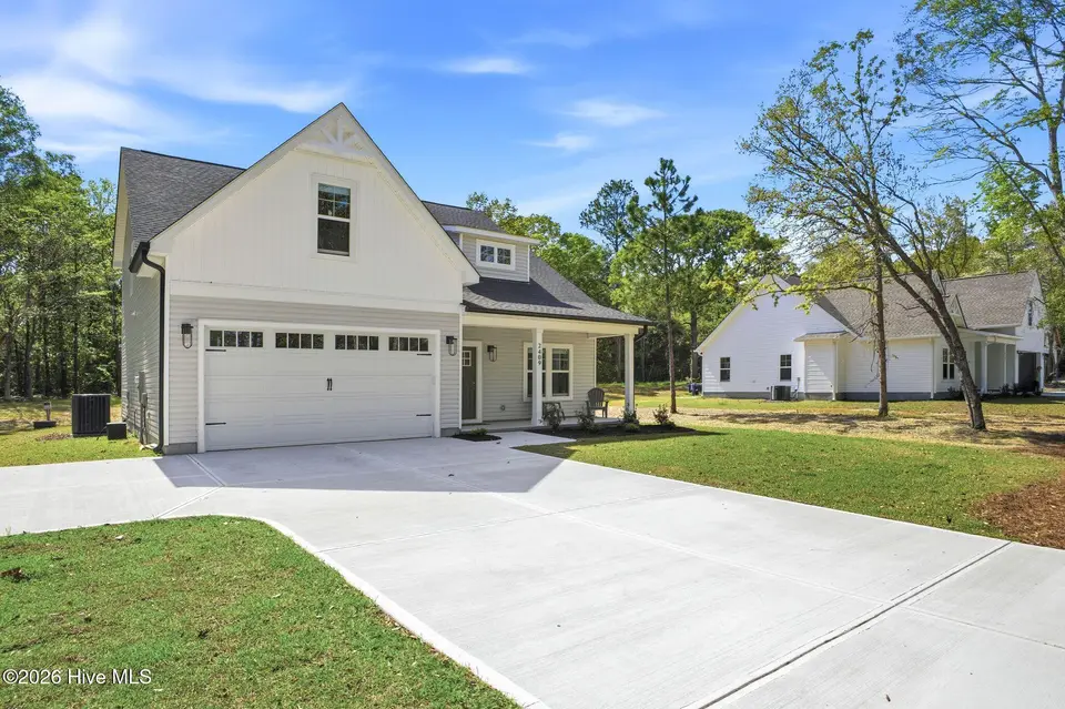 2409 Sunset Harbor Road SE, Bolivia, NC 28422 – photo 1 of 60: 4_457A4470