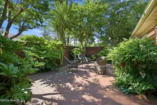 813 Greenbriar Road, Kinston, NC 28501 – photo 7: 16-web-or-mls-IMG_0001