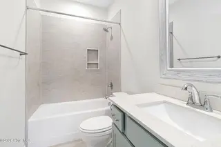 111 Windswept Lane, Beaufort, NC 28516 – photo 22: Bathroom 2