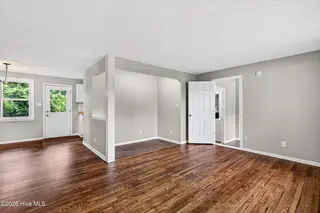 504 Clyde Drive, Jacksonville, NC 28540 – photo 2: 01-4