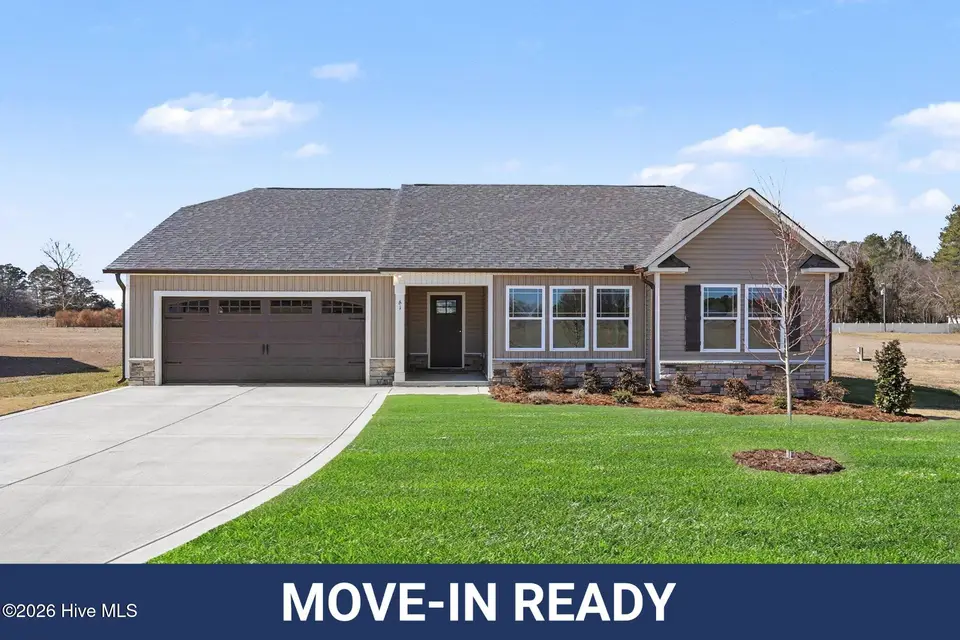 61 Maxwell Farm Lane, Selma, NC 27576 – photo 1 of 20: 000