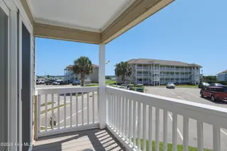 650 Cedar Point Boulevard C11, Cedar Point, NC 28584 – photo 7: 41-web-or-mls-IMG_7882