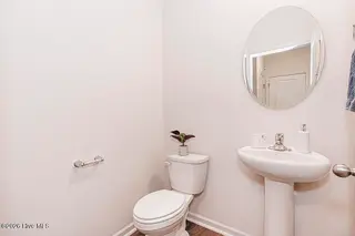 1226 Middlecrest Drive, Rocky Mount, NC 27804 – photo 20: 20-Powder Room