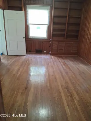 404 Wilson Avenue, Kinston, NC 28501 – photo 2: 7841