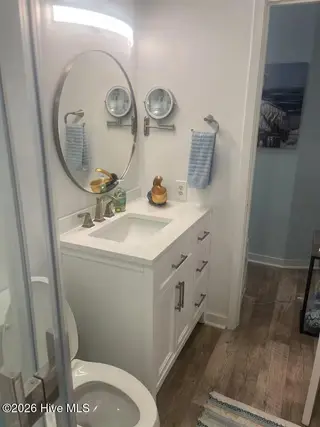 9100 Reed Drive U2101, Emerald Isle, NC 28594 – photo 17: TT Bath2