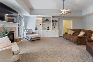 727 Mount Olive Road, Bladenboro, NC 28320 – photo 15: Living Room