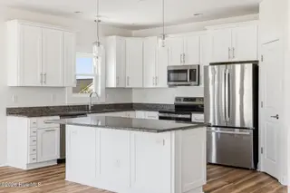 304 Oceanaire Lane, Surf City, NC 28445 – photo 16