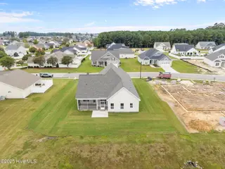 3213 Honeysuckle Drive, Winterville, NC 28590 – photo 5: 5-web-or-mls-3213 Honeysuckle Dr EX 004