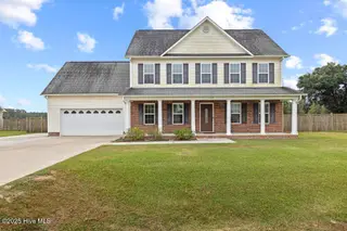 102 Farmington Drive, Richlands, NC 28574 – photo 1: 425A8004