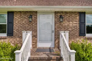 1600 Darian Drive, Elizabeth City, NC 27909 – photo 3: 30-web-or-mls-1600-darian-dr