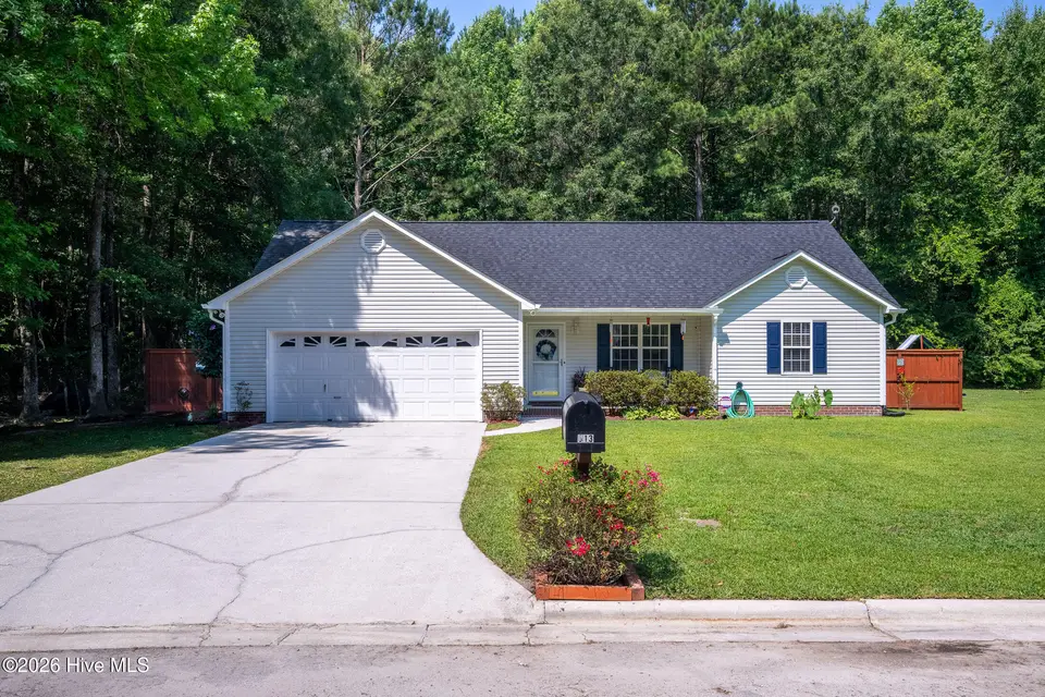 613 Walnut Drive, Jacksonville, NC 28540 – photo 1 of 42