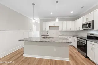 238 Cline Way Unit 126, Beaufort, NC 28516 – photo 6: Kitchen with Island