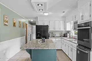 487 Fowler Manning Road, Richlands, NC 28574 – photo 6: 16_kitchen