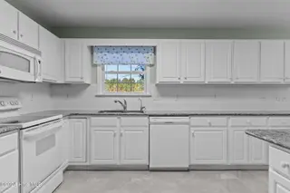 7319 Thurgood Road, Wilmington, NC 28411 – photo 8: 27-web-or-mls-BTS08539