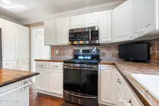 1103 S Topsail Drive, Surf City, NC 28445 – photo 20: mls-DSC09609
