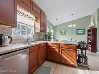 140 Van Riggs Road, Hubert, NC 28539 – photo 8: 8-web-or-mls-140 Van Riggs Rd. 10