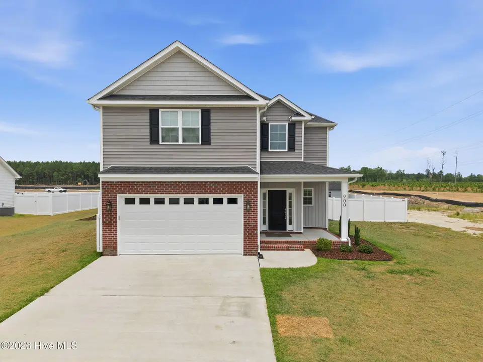 900 Finn Court, Greenville, NC 27834 – photo 1 of 37: Front Entry