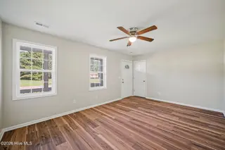 404 Betty Drive, Elizabeth City, NC 27909 – photo 5: 10-web-or-mls-file (10)