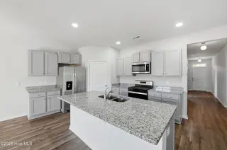 216 Tributary Circle, Wilmington, NC 28401 – photo 8: 9_216_tributary_cir_009