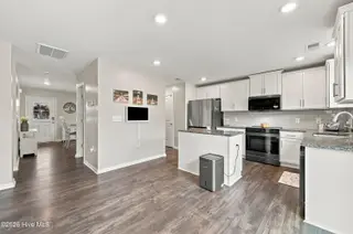 414 Frida Road, New Bern, NC 28560 – photo 15: Kitchen