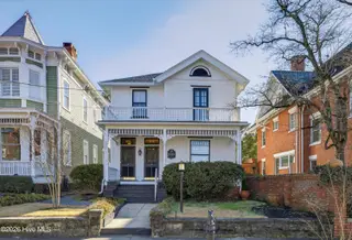 419 S Front Street, Wilmington, NC 28401 — 4-bedroom home in Historic District, Wilmington, NC, photo 2 of 67: 419SFrontStreet-2