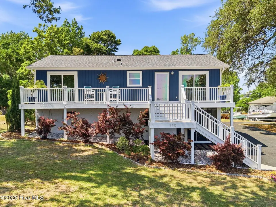 710 Hughes Road, Hampstead, NC 28443 – photo 1 of 52: 001_710_hughes_road-1_471