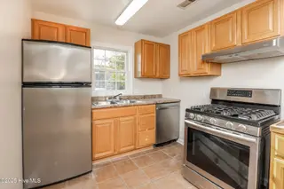 402 Warlick Street, Jacksonville, NC 28540 — 3-bedroom home in Murrill Subdivision, Jacksonville, NC, photo 13 of 46: 402 Warlick-37