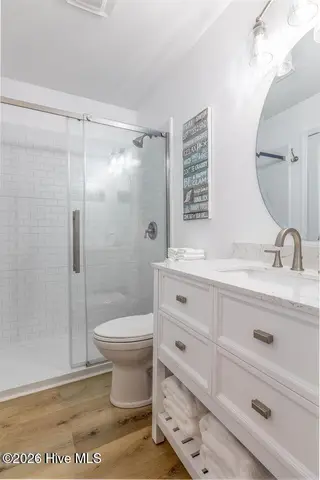 9100 Reed Drive 4101, Emerald Isle, NC 28594 – photo 14: 4101 Bathroom