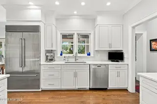1924 London Lane, Wilmington, NC 28405 – photo 14: 54-web-or-mls-DSC08429