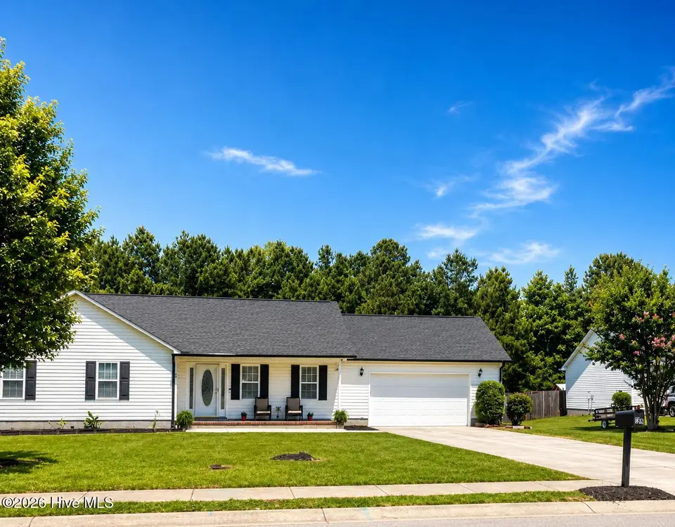 133 Airleigh Place, Richlands, NC 28574 – photo 1 of 23