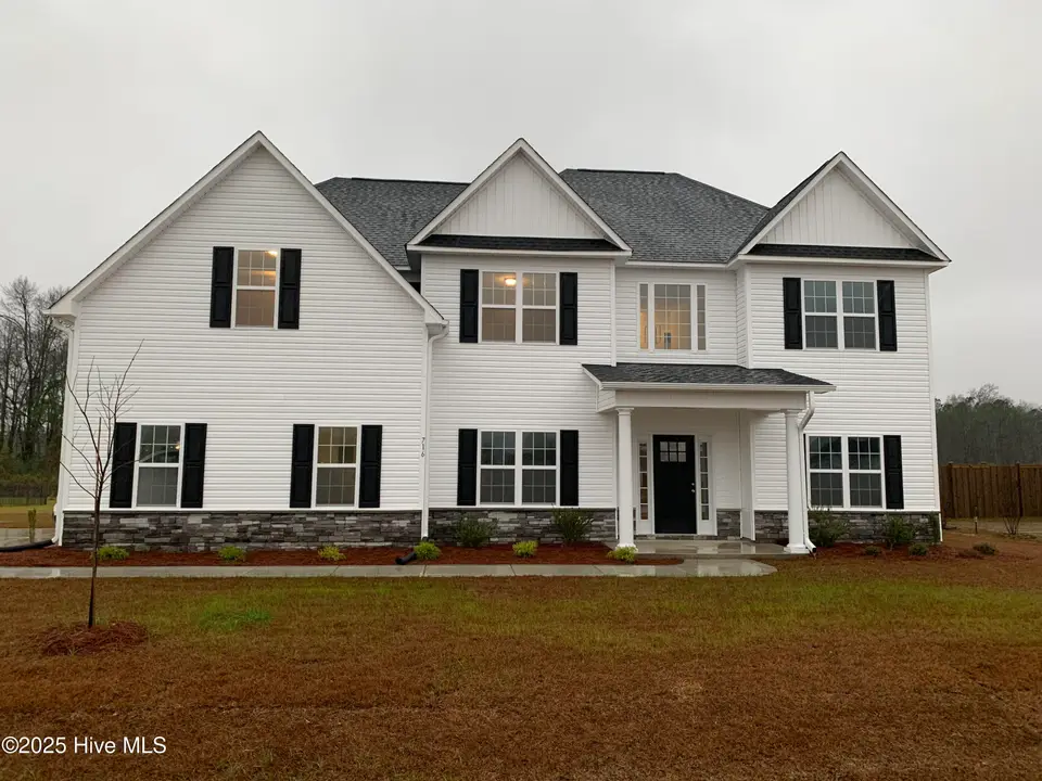 716 Atlantic Coast Lane, Jacksonville, NC 28546 – photo 1 of 42: IMG_0765