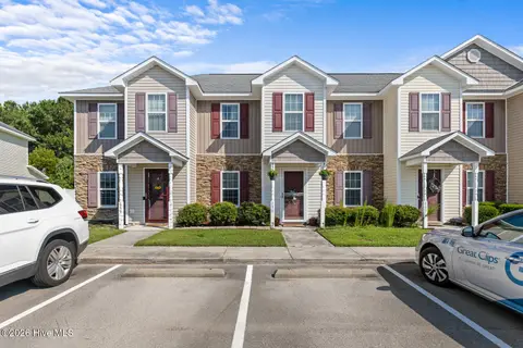 135 Glen Cannon Dr, Jacksonville
