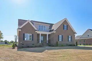 7637 Sweetwater Drive, Nashville, NC 27856 – photo 4: 3-web-or-mls-Sweetwater Dr-S0509-003