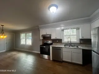 1046 Broad Creek Road, New Bern, NC 28560 – photo 4: Kitchen