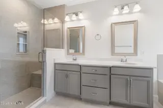 111 Windswept Lane, Beaufort, NC 28516 – photo 12: Primary Bath