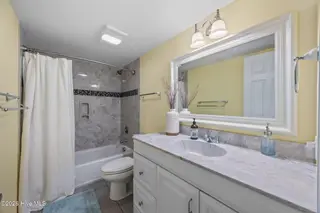 10051 Windward Drive, New Bern, NC 28560 – photo 16: SECOND BATHROOM I