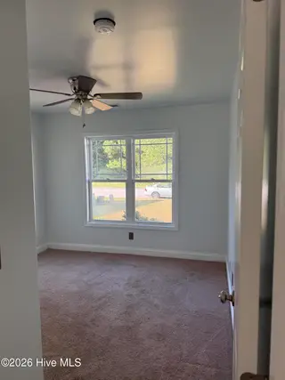 110 Midyette Avenue, New Bern, NC 28560 — 3-bedroom home in Pinecrest Estates, New Bern, NC, photo 16 of 24: IMG_3075