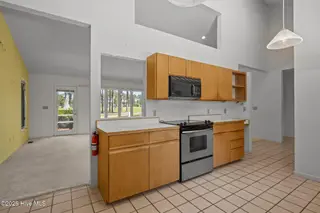 304 Lord Granville Drive, Morehead City, NC 28557 – photo 11: Kitchen