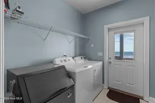 418 New River Inlet Road, North Topsail Beach, NC 28460 – photo 18: Laundry Room
